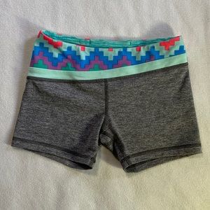 IVIVVA Reversible Shorts
